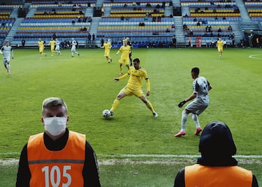 Por primera vez en la historia del fútbol, las ligas de Bielorrusia y Tayikistán fueron las más vistas del planeta. Y es que durante la primera gran ola de la pandemia fueron las únicas que no interrumpieron su calendario. Varios países compraron sus derechos televisivos para que los aficionados no perdieran el gusanillo de ver un partido los sábados por las tardes. De locos. 