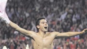 <b>IMPARABLE. </b>Javier Saviola dirigió la victoria del Sevilla ayer ante el Besiktas.