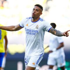 Celta-Mariano deal would force Real Madrid to re-enter market