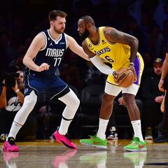 Épica y polémica: Doncic se impone a LeBron en un partido titánico