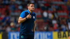 A días de comenzar la liguilla en la Liga MX, Cruz Azul se queda sin DT