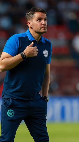 “Le quedó grande el nombre de Cruz Azul a Larcamón”