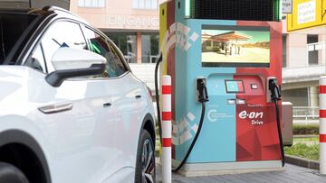 ¿Cuánto tiempo dura la batería de un auto eléctrico?