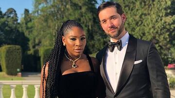 La tenista estadounidense Serena Williams con su marido, el empresario estadounidense fundador de Reddit Alexis Ohanian 