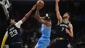 Los dos chispazos geniales de Santi Aldama ante los Clippers: canastón y barbaridad de tapón