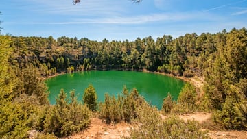 laguna de la gitana maldicion gitana lugares embrujados españa sitios unicos en españa lugares mas bonitos lugares malditos españa