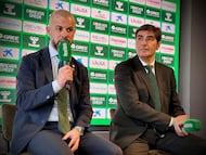 Manu Fajardo, con Ángel Haro.