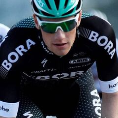 Resumen y resultado de la 7ª etapa del Giro de Italia: Bennett le roba el sprint a Viviani