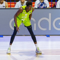 El caso Bagayoko recuerda al de Biyombo: cláusula de 1,1 millones con el 40% para el tutor