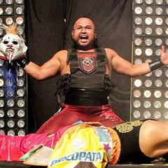 Rey Escorpión: “Psycho Clown se metió entre las patas de los caballos”
