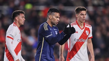 Millonarios empata con River Plate en el debut de Falcao