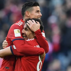 James pone asistencia en la victoria del Bayern al Gladbach