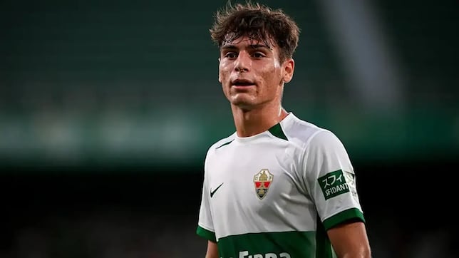El Elche retiene a su perla: Rodrigo Mendoza, renovado