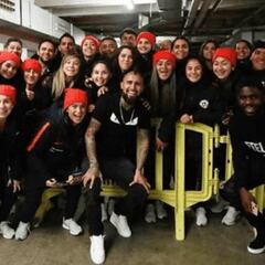 El motivador encuentro de Vidal con la Roja femenina