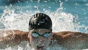 <b>PRIMERO</B>. Ian Crocker, momentos antes de batir el récord mundial de 100 espalda.