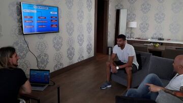 Mateo Musacchio durante la sesión de vídeo con Jorge Sampaoli y Sebastián Beccacece.