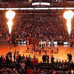 Racismo y acoso sobre una animadora de los Sixers