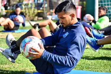 De Europa a Recoleta: la historia del chileno que brilla en el líder de Segunda División