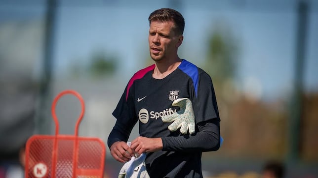 Szczesny es inscrito, pero su debut tendrá que esperar