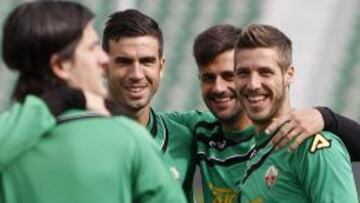 Javi Márquez, entre Cisma y Rubén Pérez