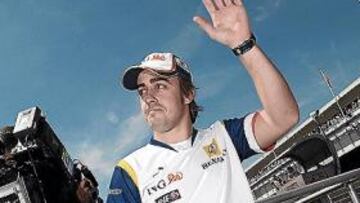 <b>BUENOS RECUERDOS. </b>Fernando Alonso siempre ha subido al podio en Estambul, y sueña con volver a hacerlo al volante del irregular R28.