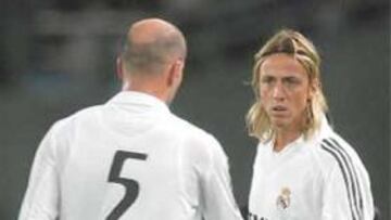 <b>NO FUE TITULAR. </b>Guti salió en el minuto 33 de partido por Zidane.