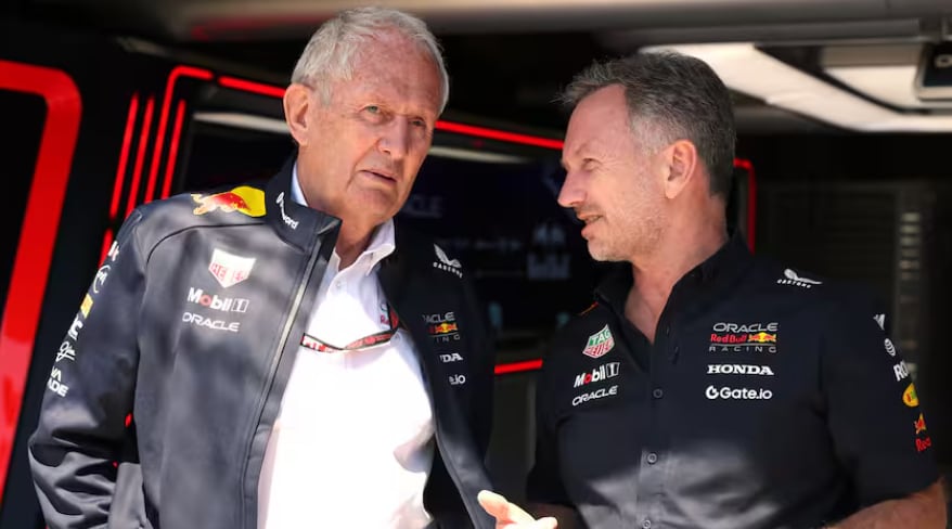 Helmut Marko junto a Christian Horner, cuando ambos compartían escudería en Red Bull dentro de la Fórmula 1.