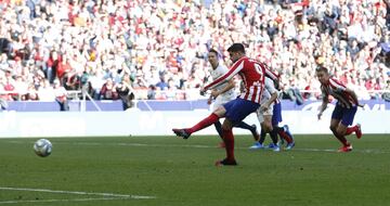 Atlético de Madrid 1-1 Sevilla | Álvaro Morata transformó un penalti por mano del defensor del Sevilla Diego Carlos. 