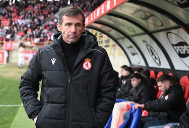 La Cultural busca oxígeno ante un Málaga escocido por lo de Miranda