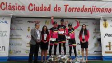 H&eacute;ctor Carretero, Richard Carapaz y Marcos Jurado, los tres hombres del Lizarte en Torredonjimeno