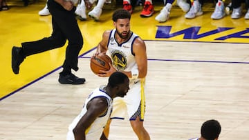 SAN FRANCISCO, CA - OCTOBER 18: Klay Thompson (11), Draymond Green (23) and Stephen Curry (30) of Golden State Warriors in action during NBA game between Golden State Warriors and Los Angeles Lakers at the Chase Center on October 18, 2022 in San Francisco, California, United States. (Photo by Tayfun Coskun/Anadolu Agency via Getty Images)