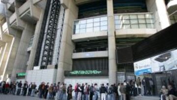 El Bernabéu ha colgado el cartel de 'No hay billetes'.