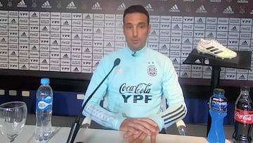 Scaloni: "Messi está contento en Argentina y en su club"