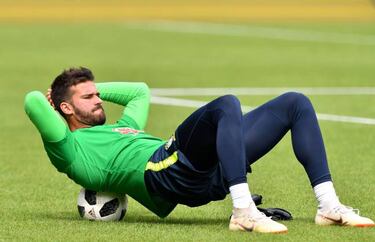 Alisson hopes future is decided before World Cup