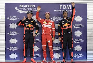 Sebastian Vettel, Max Verstappen y Daniel Ricciardo en el pódium.