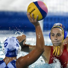 Ester y Lloret llevan a las ‘guerreras’ del agua a semis