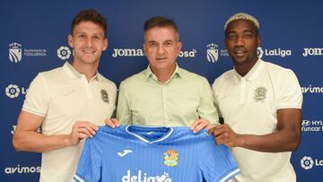 Soldano y Timité , presentados con el Fuenlabrada