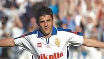 <b>SECO EN PRETEMPORADA.</b> El referente atacante del Real Zaragoza tiene la habilidad de saber pasar inadvertido, de llevar casi un mes de preparación y haber sido uno de los menos molestados por la Prensa. Pero hablamos con él, nos preocupamos por su sequía goleadora, y nos avisa de que con los delanteros que hay el equipo ya tiene suficiente.