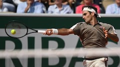 Federer ejecuta una derecha ante Wawrinka.