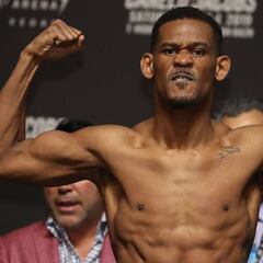 Daniel Jacobs no pasa pesaje y paga multa de millón de dólares