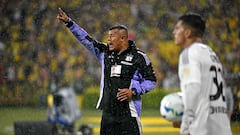 Almirón da la cara por los errores de Colo Colo en Colombia: “Eso no puede pasar”