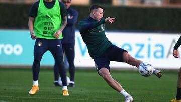 Bernardeschi entrenando.