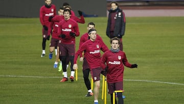 Atletico Madrid - Barcelona team news