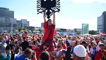 Fans de Albania, en Hamburgo.