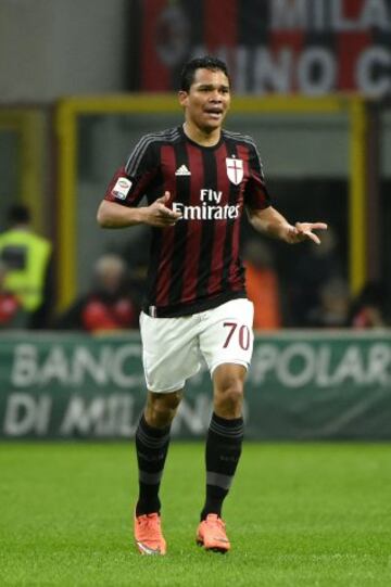 Bacca salvó al Milan frente a Lazio. Fue empate 1-1.