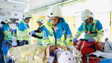 ?Cu¨¢nto cobra un T¨¦cnico en Emergencias Sanitarias (TES) y qu¨¦ requisitos se piden para serlo?