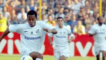 <B>CRACK. </B>El regreso de Robinho al Santos no tiene desperdicio: Dos partidos, dos victorias.