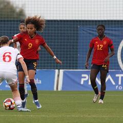 Ivelj acaba con La Rojita