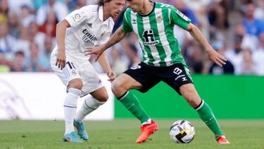 Pellegrini manda, el Betis titubea y Canales no basta