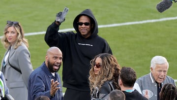 Estas son todas las celebridades que asistieron al Super Bowl LX en el que los Seattle Seahawks se medirán a los New England Patriots. Desde Roger Federer hasta J Balvin.